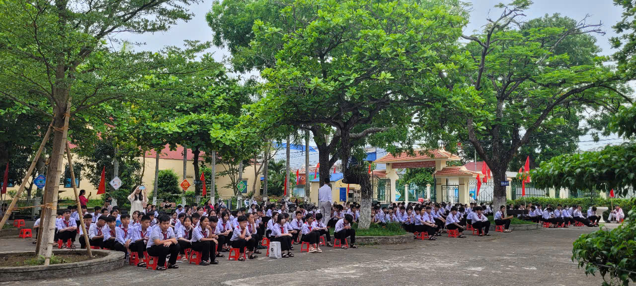 TRƯỜNG THCS NAM HOA TỔNG KẾT NĂM HỌC 2024 – 2025